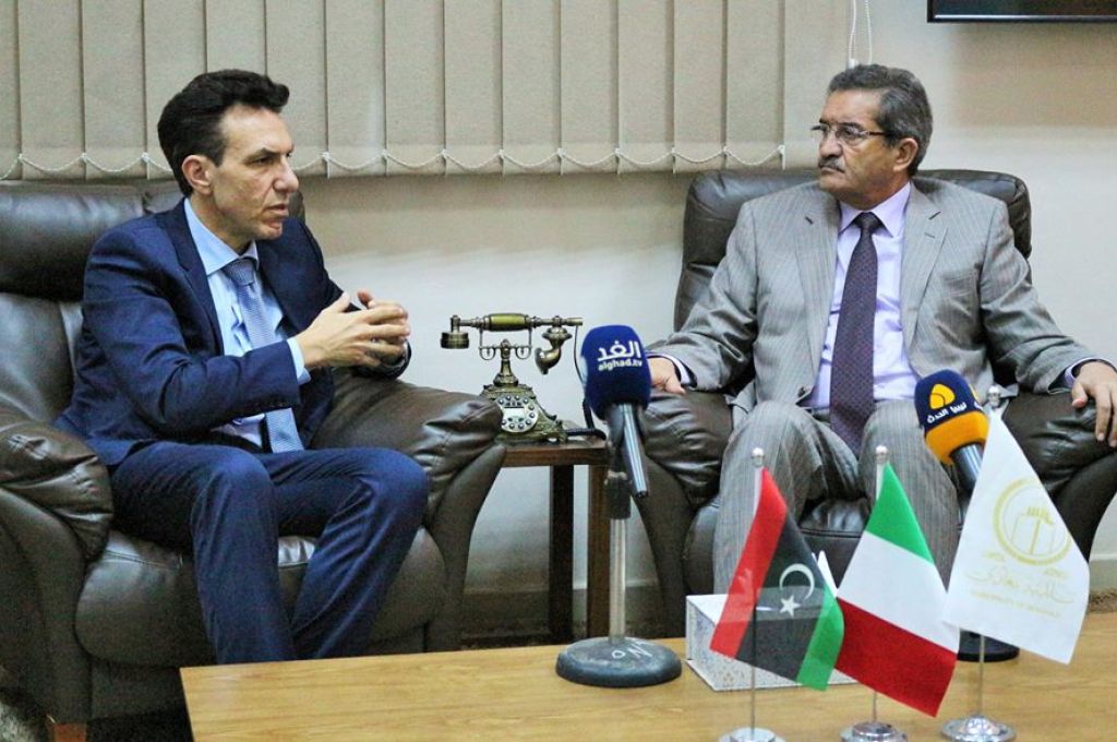 ديوان المحاسبة يحمل الرئاسي مسؤولية التأخر في توريد السلع الأساسية
