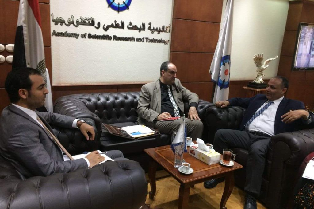 الوطنية للنفط وشلمبرجير يناقشان سبل زيادة معدلات الانتاج