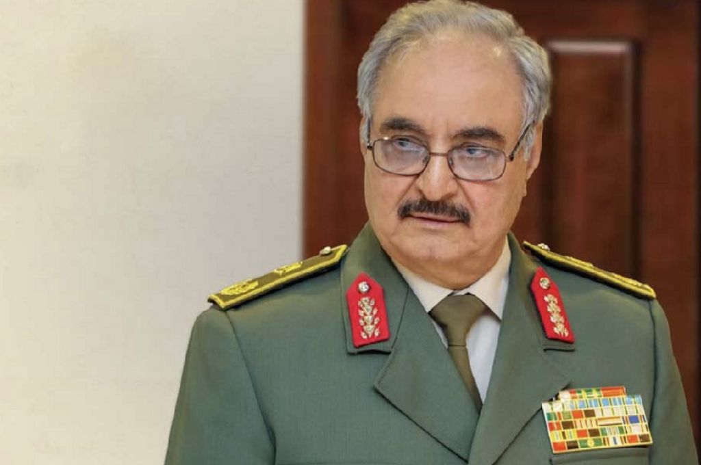 "أبو فناس": عدم فتح اعتمادات مالية للاستيراد أحد أسباب إنخفاض عدد الحاويات المفرغة والمشحونة
