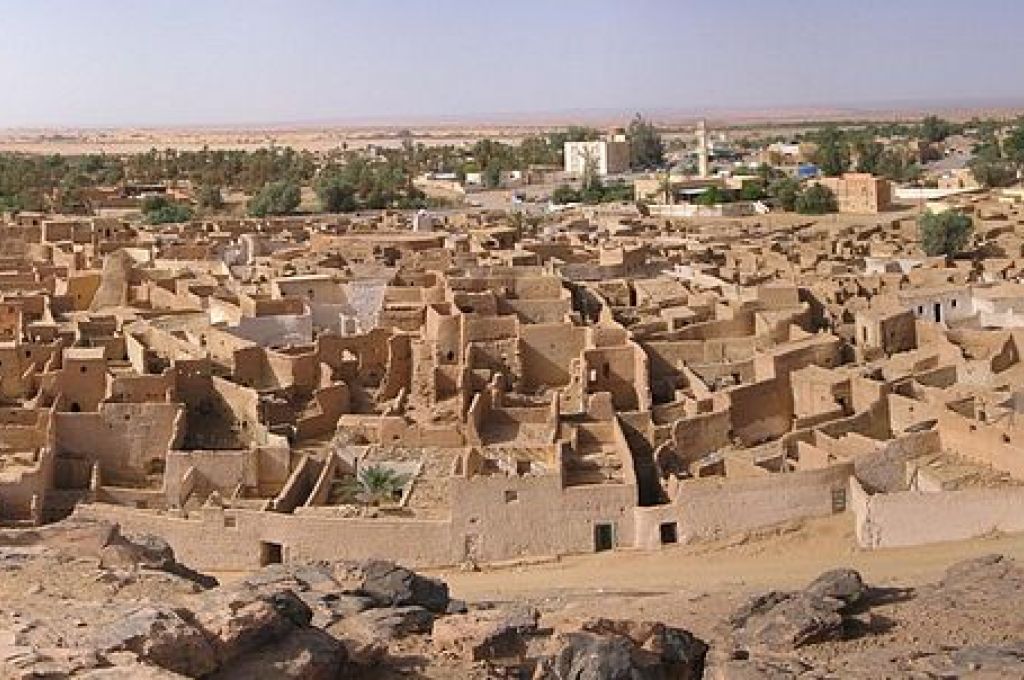 لقاء المدير التنفيذي للشركة العامة للكهرباء مع مدراء التوزيع بسوف الجين