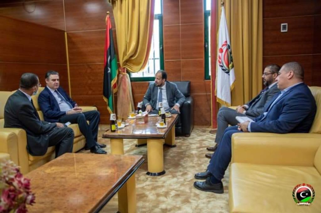 الحويج في جولة تفقدية للسوق المحلى بمدينة سبها والاطلاع على مدى تفاوت الأسعار