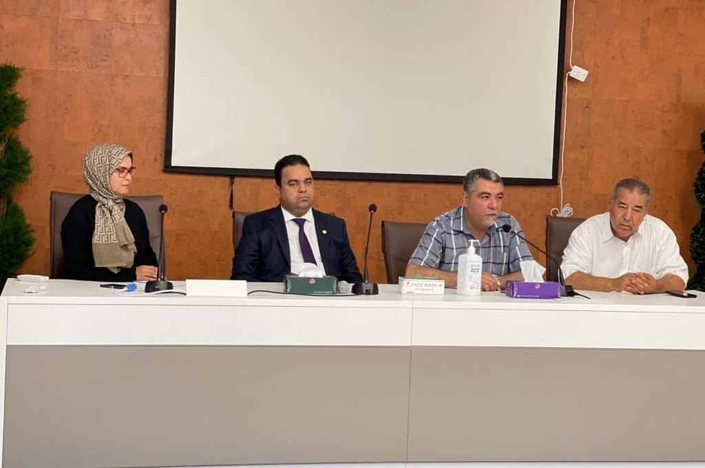 الصناعة والمعادن تبحث كيفية تشغيل الشركات المتعثرة