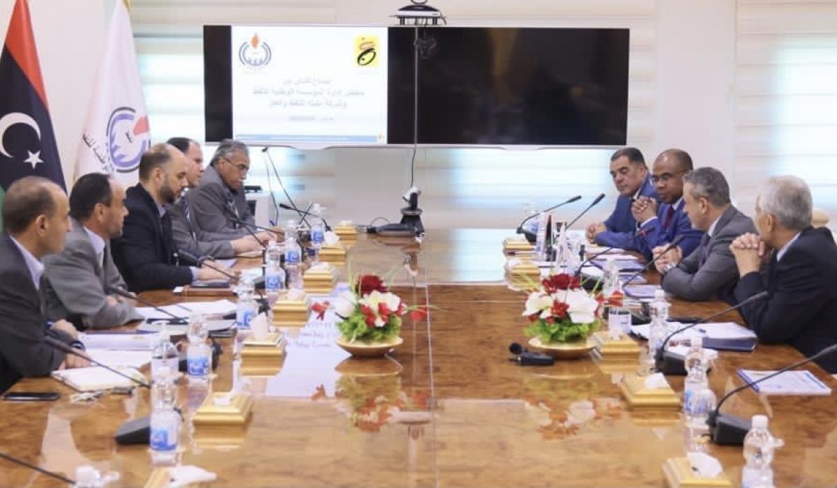 "بن قدارة" يتابع آخر مستجدات سير الإنتاج بشركة مليتة