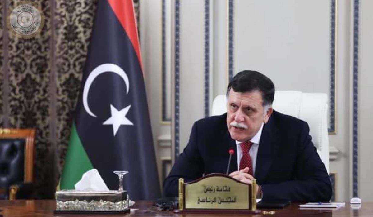السراج يطالب برفع الحظر عن الطيران الليبي