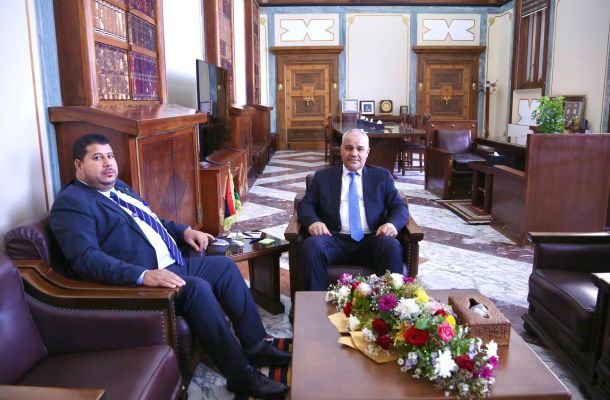 خاص.. "المركزي" يُعمم على المصارف بسرعة عملية اصدار وتسليم البطاقات المصرفية ويؤكد تعرض المصرف المخالف إلى أشد العقوبات