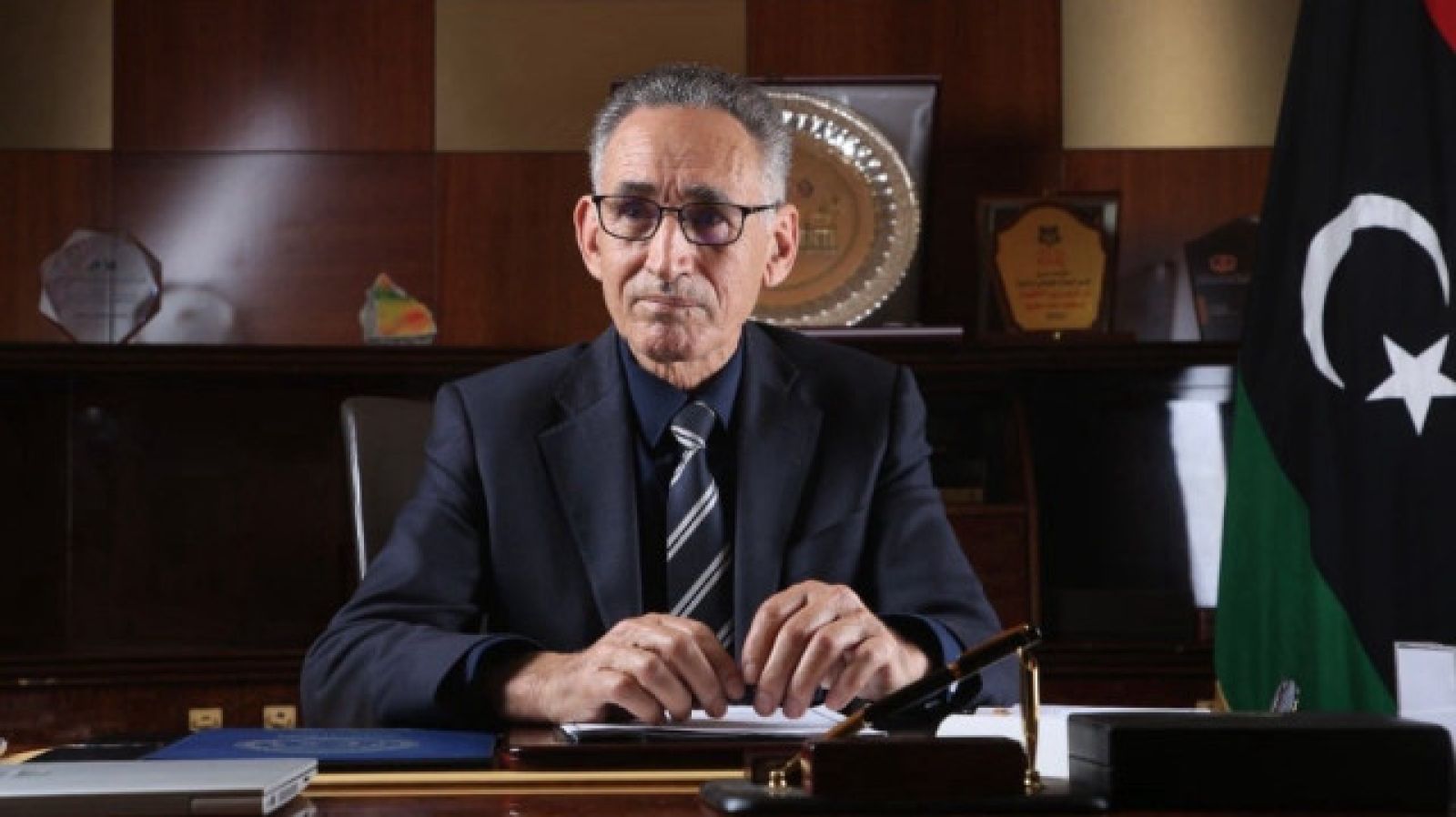 المصرف المركزي يتخذ إجراءات لتعديل سعر الصرف.. ويعدد الأسباب ويحذر بالأرقام