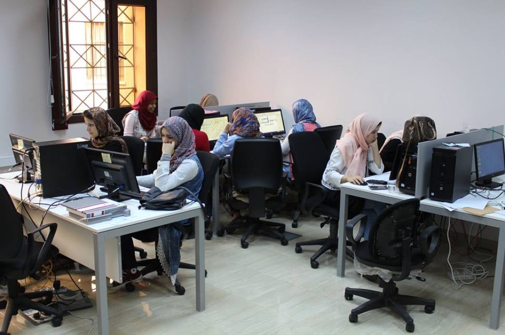 عودة خدمات الإتصالات لمدينة بني وليد