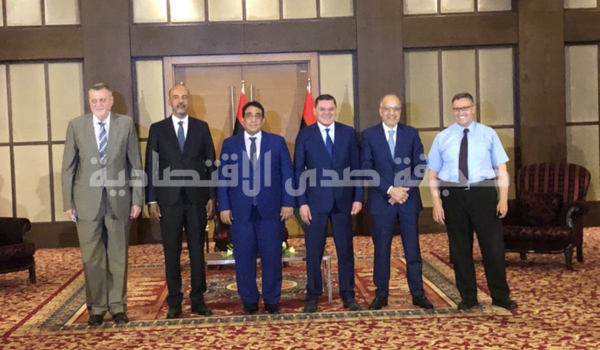 خاص.. خلال تسليم تقرير ديليوت .. اقامة اجتماع مغلق بحضور الحكومة والرئاسي والكبير والحبري
