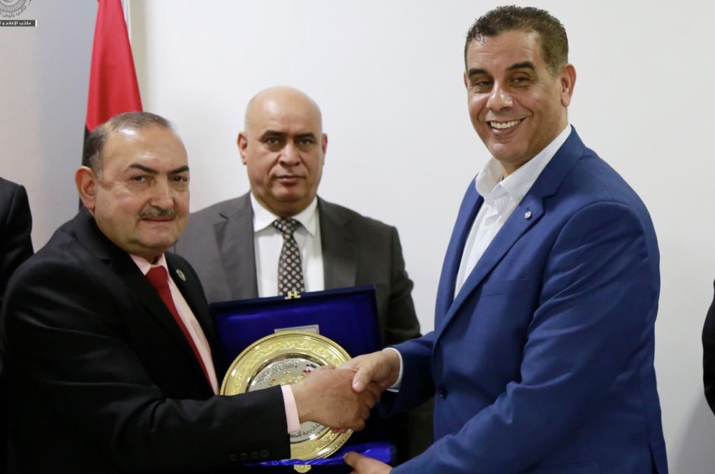 بيان المركزي يفصح عن القيمة المحالة إلى مراقبات الخدمات المالية بالمدن والجهات التابعة لها