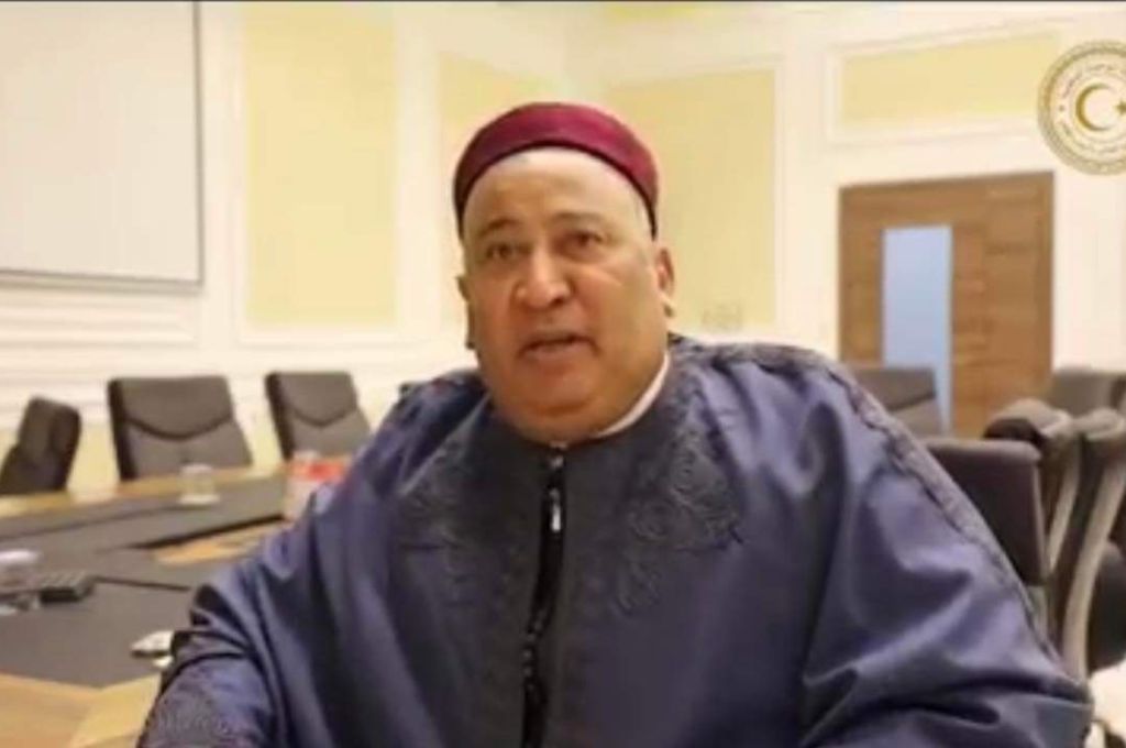 "خالد مازن" يبحث مع مدير مركز المعلومات والتوثيق ما تم إعداده وتجهيزه من قبل المركز من برامج وتطبيقات إلكترونية