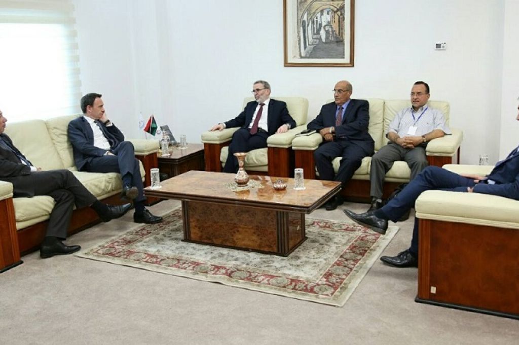 شركة الاتصالات القابضة تعقد ورشة عمل لمناقشة الخطوات العملية لتطوير قطاع الاتصالات في ليبيا