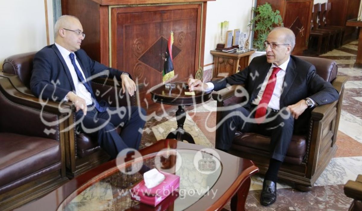 الكبير يدرس عودة الشركات التركية مع السفير التركي