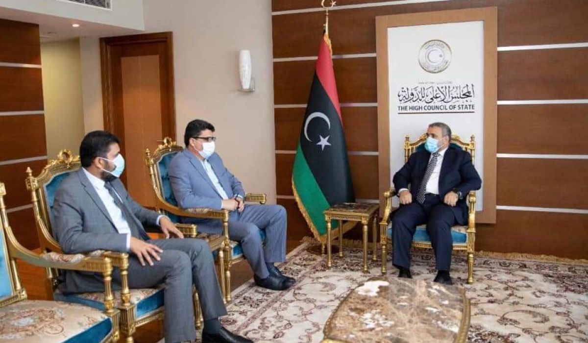 المشري يناقش مع "شكشك وبومطاري" الإجراءات الواجب اتخاذها لتجاوز الآثار السلبية لإغلاق النفط