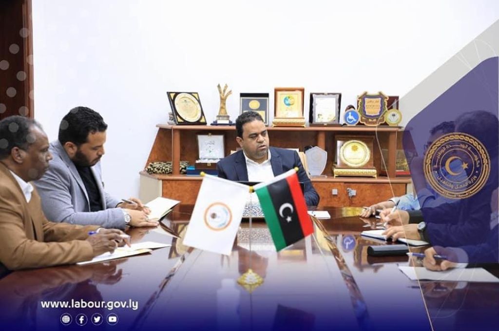 المركزي ينشر بياناً عن الإيرادات والإنفاقات