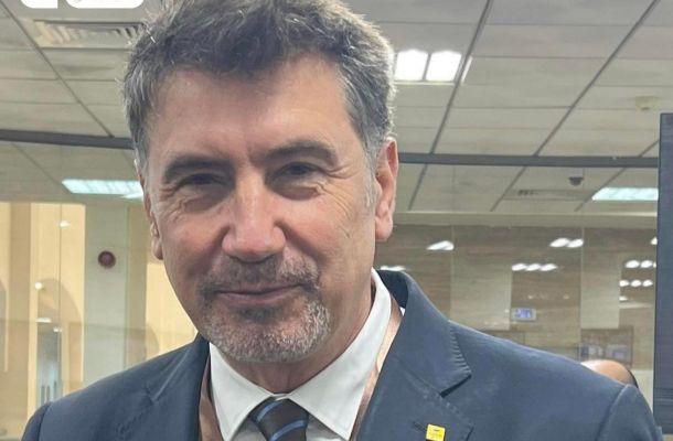 خلال اجتماعه مع صنع الله.. "العابد" ينوه بأهمية تحمل المسؤوليات وعدم إحداث أي إرباك في قطاع النفط