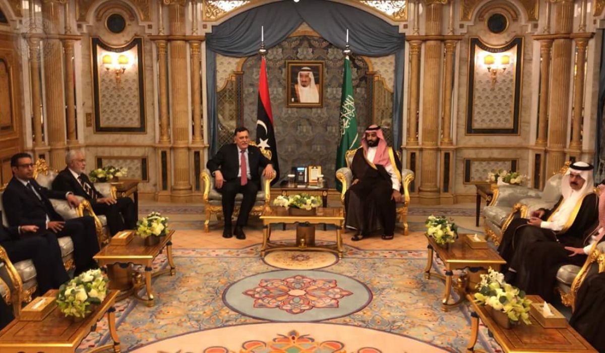 السراج يجتمع مع ولي العهد السعودي ويضعان أسس لإنطلاقة شراكة اقتصادية جديدة بين ليبيا و السعودية