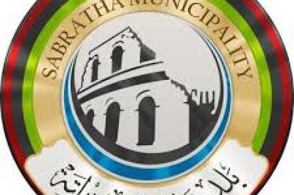 مستخدمو مجمع مليته الصناعي يطالبون بحقوقهم
