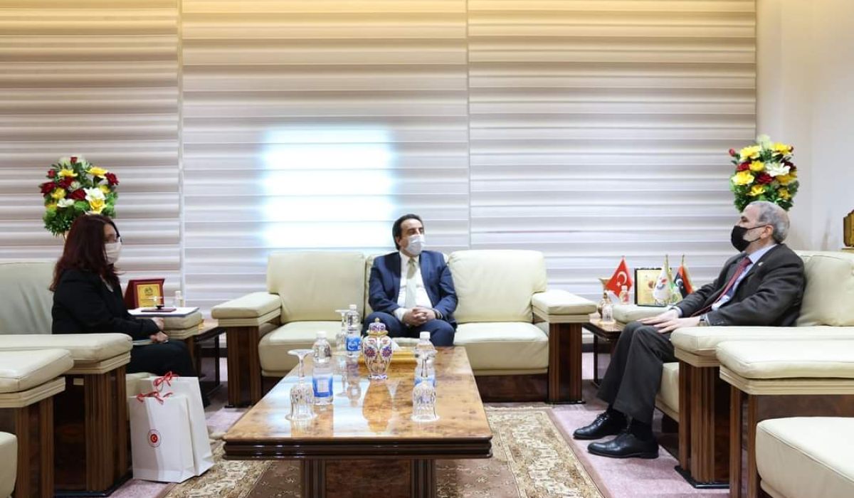 "صنع الله "يستقبل السفير التركي لدى ليبيا