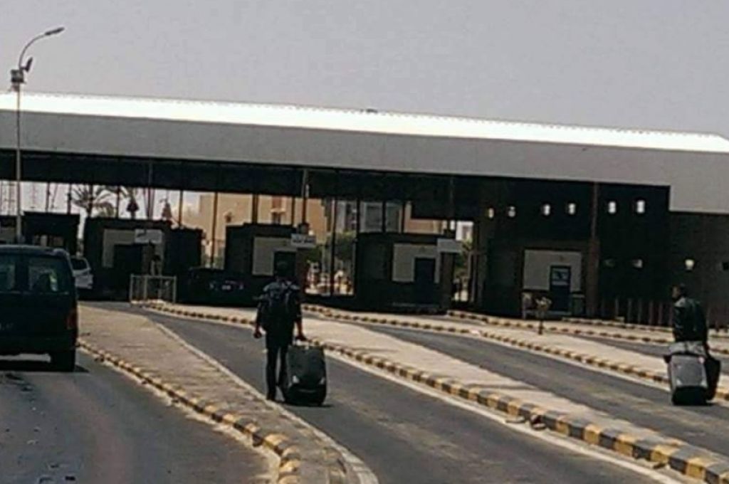 الوطنية للنفط: التحقيقات أثبتت أن قصفا كان وراء حريق مصحة النفط بطرابلس