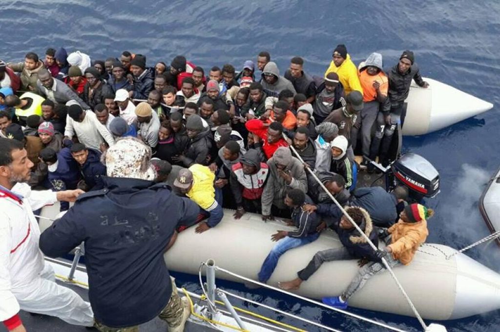 الوطني التجاري يشرع في قبول طلبات الحصول على مخصصات أرباب الأسر من النقد الاجنبي