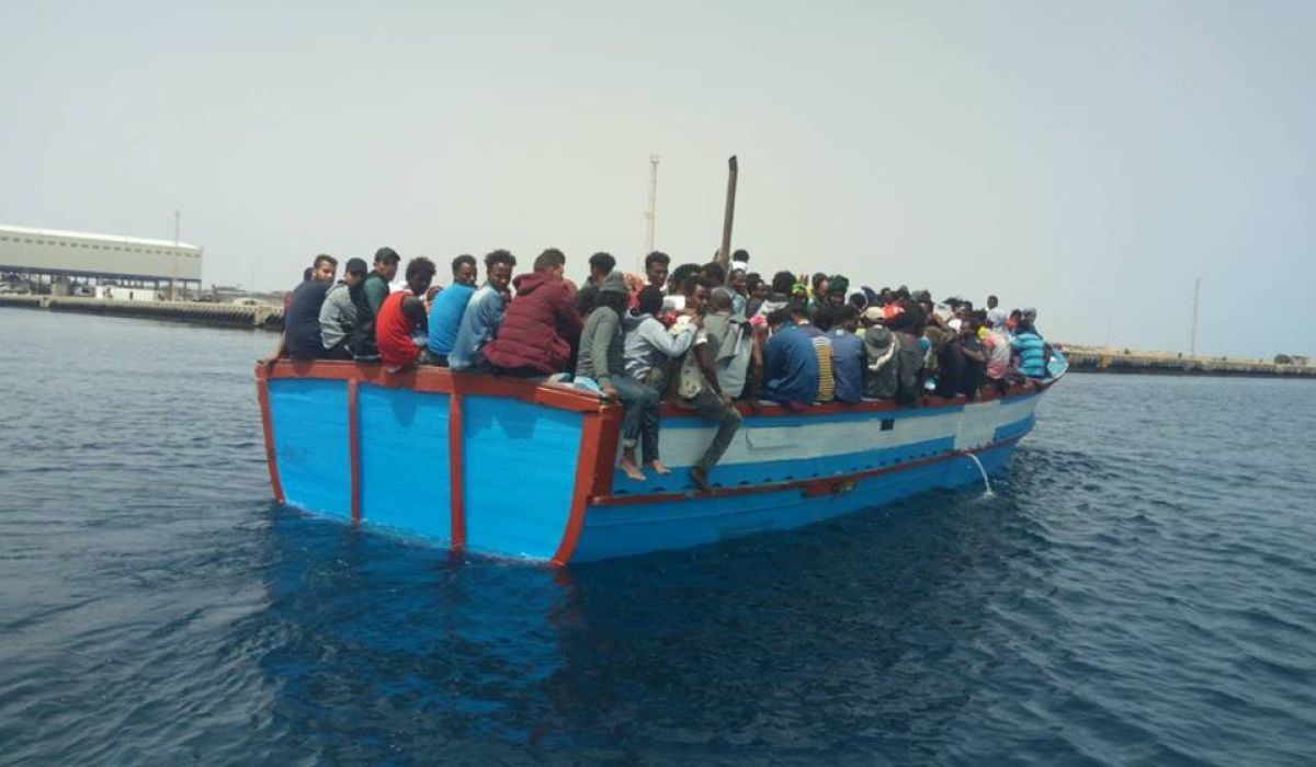 غرق 6 مهاجرين غير شرعيين وإنقاذ 125 شرقي القره بوللي