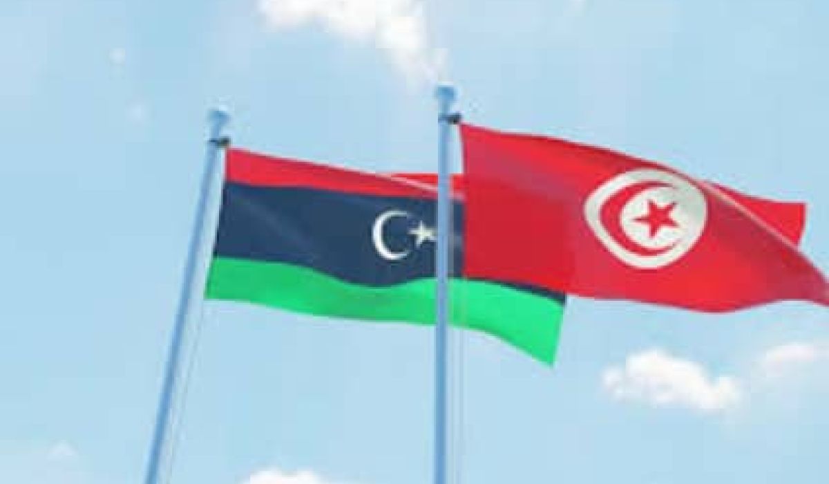 صحيفة فرنسية تكشف أرقام العائدات والتجارة المهربة بين ليبيا وتونس