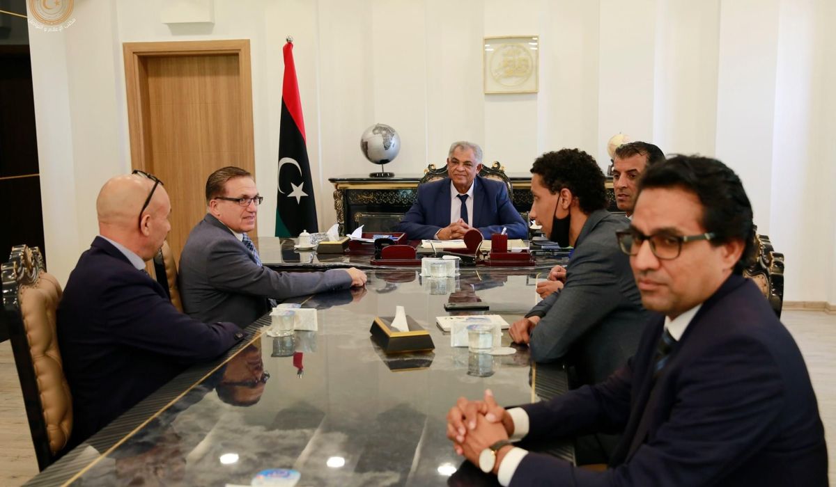 القطراني يلتقي السفير المالطي لدى ليبيا ببنغازي