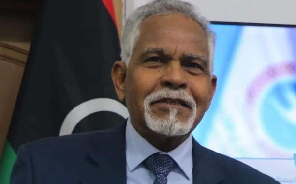 خاص.. بالأسماء: النائب العام يكشف عن ضباط الجمارك المتهمين بإبتزاز مندوب شركة إيطالية ..ويطالب التحقيق معهم