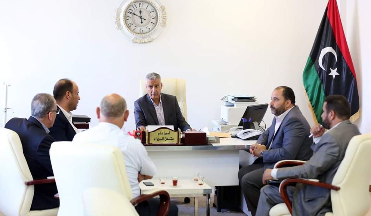 أمين عام مجلس الوزراء يبحث مع التضامن الاجتماعي صرف المعاشات الأساسية