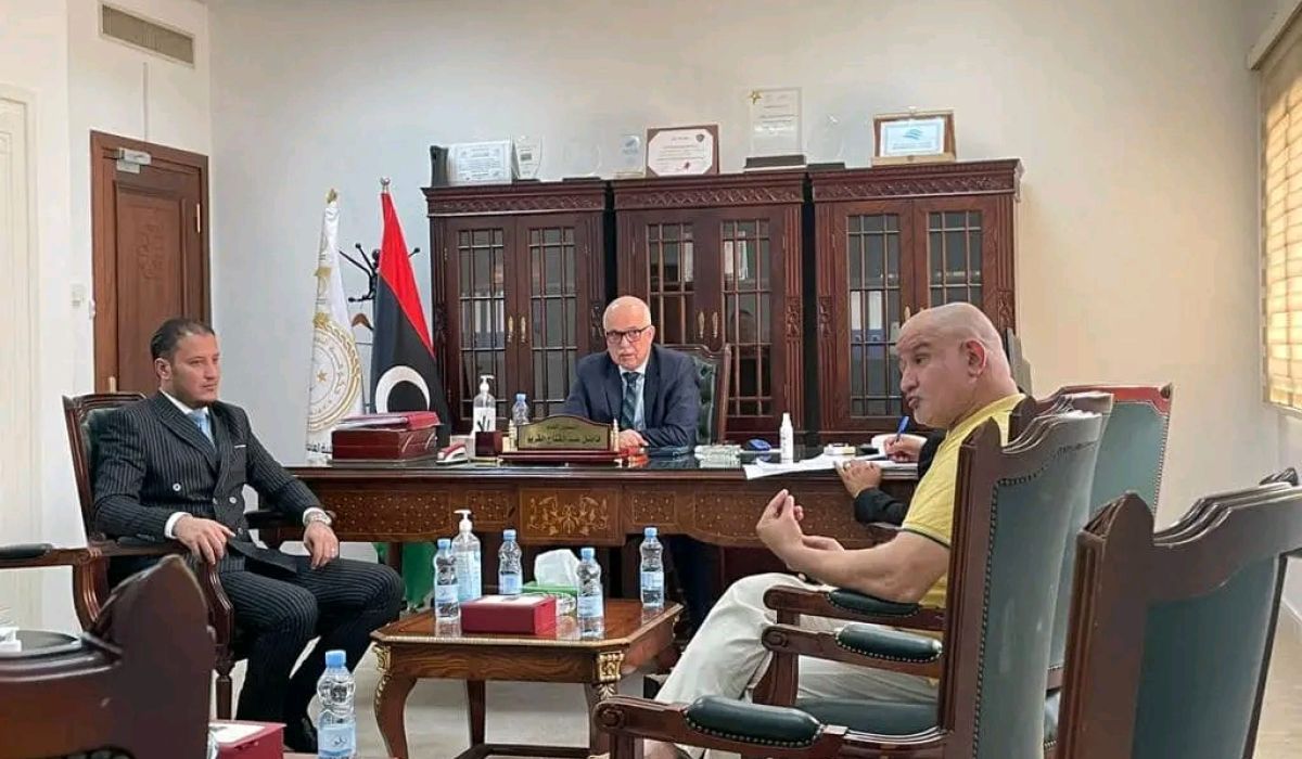 "الشنطي" يبحث مع القائم بأعمال السفارة الليبية بتونس تسهيل تقديم الخدمات للمواطنين والجالية الليبية