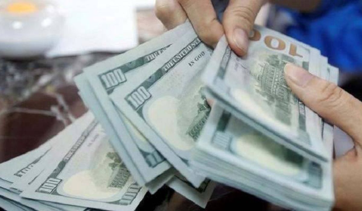لليوم الثالث على التوالي .. الدينار يحقق مكاسب بالسوق الموازي
