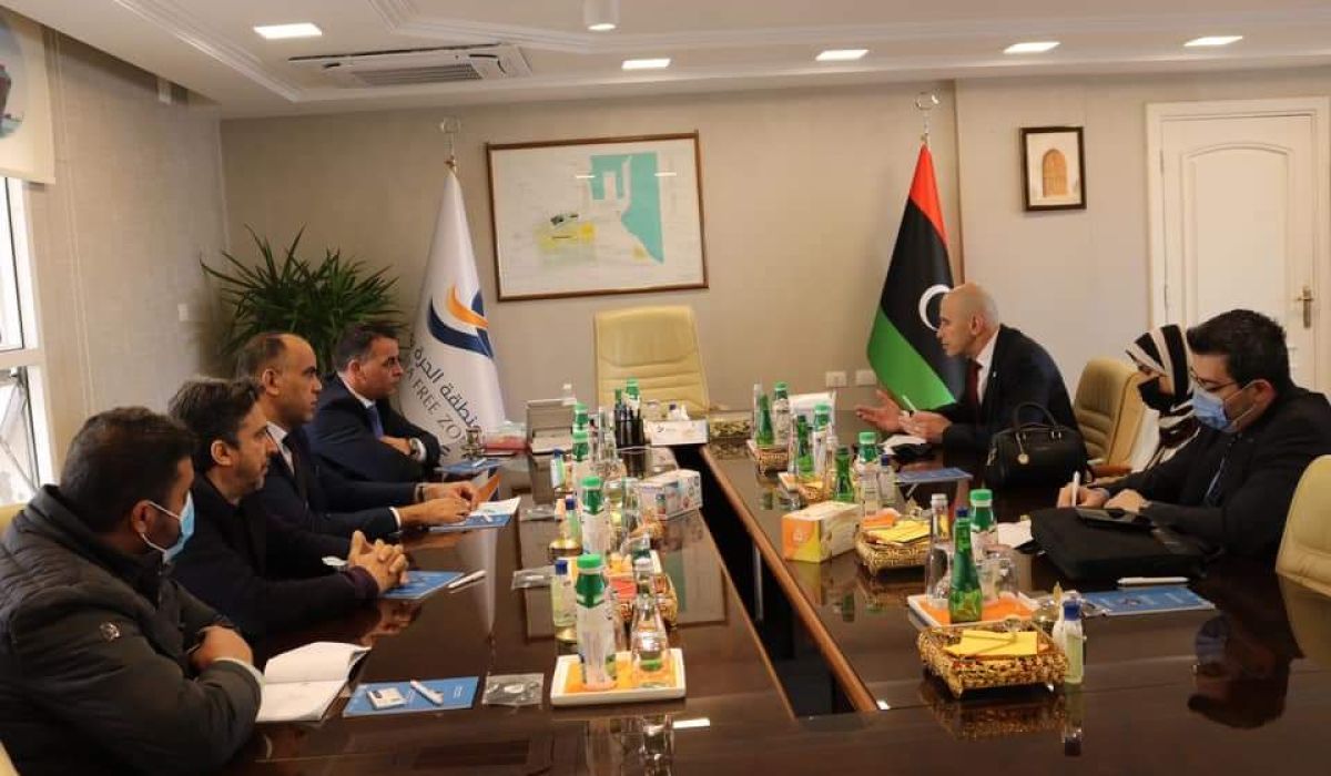 القنصل التركي يزور المنطقة الحرة بمصراتة لبحث فتح فرص التعاون المشتركة