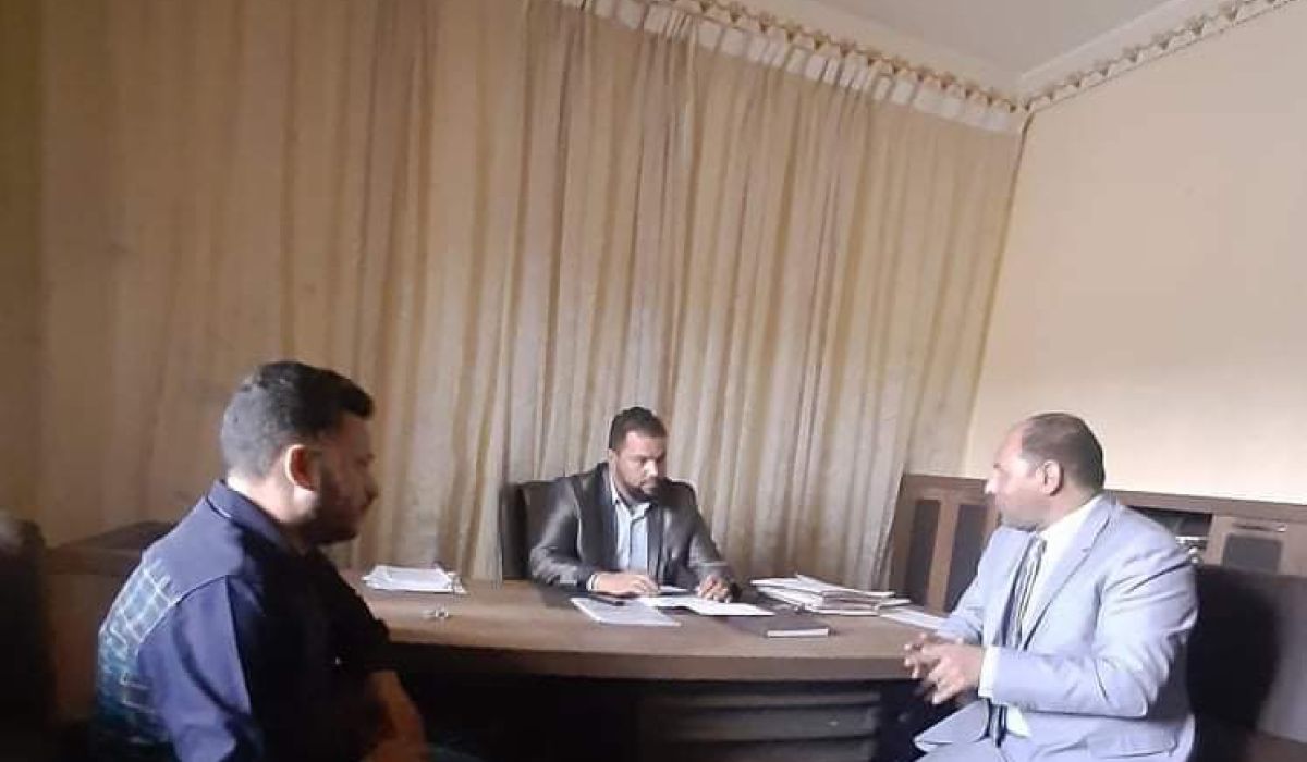 الرقابة الإدارية بالكفرة تبحث مع مصرف شمال أفريقيا المشاكل التي يعاني منها المصرف في تقديم الخدمات المصرفية للزبائن