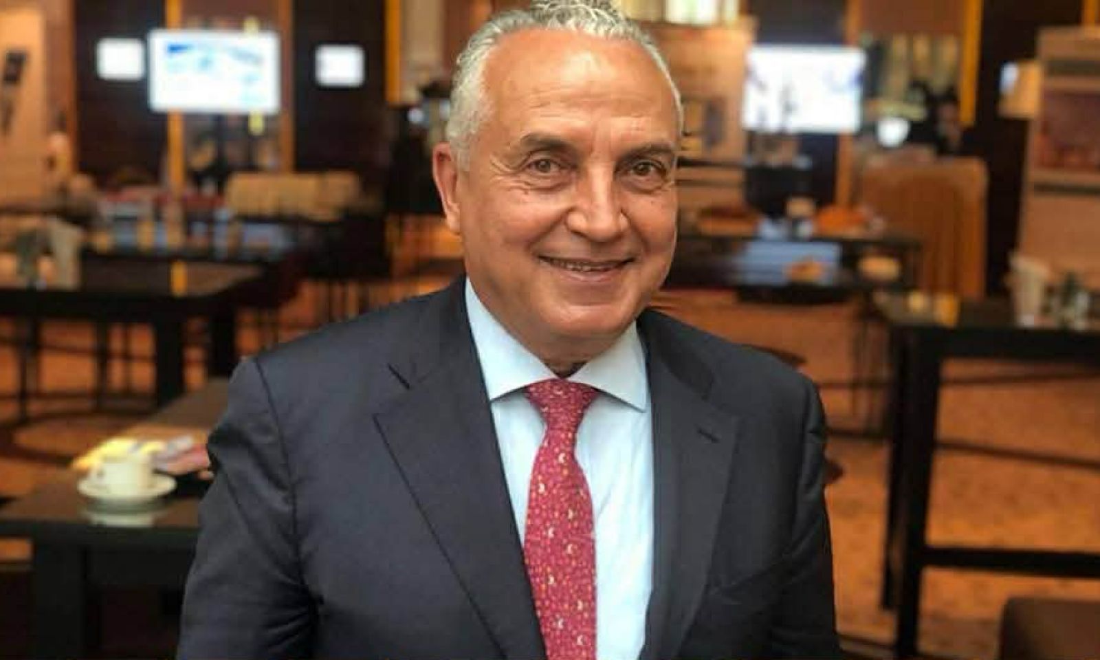 “حسني بي”: المركزي لا يمكن أن يقرر رسوماً بدون قرار من عقيلة صالح.. ويوضح