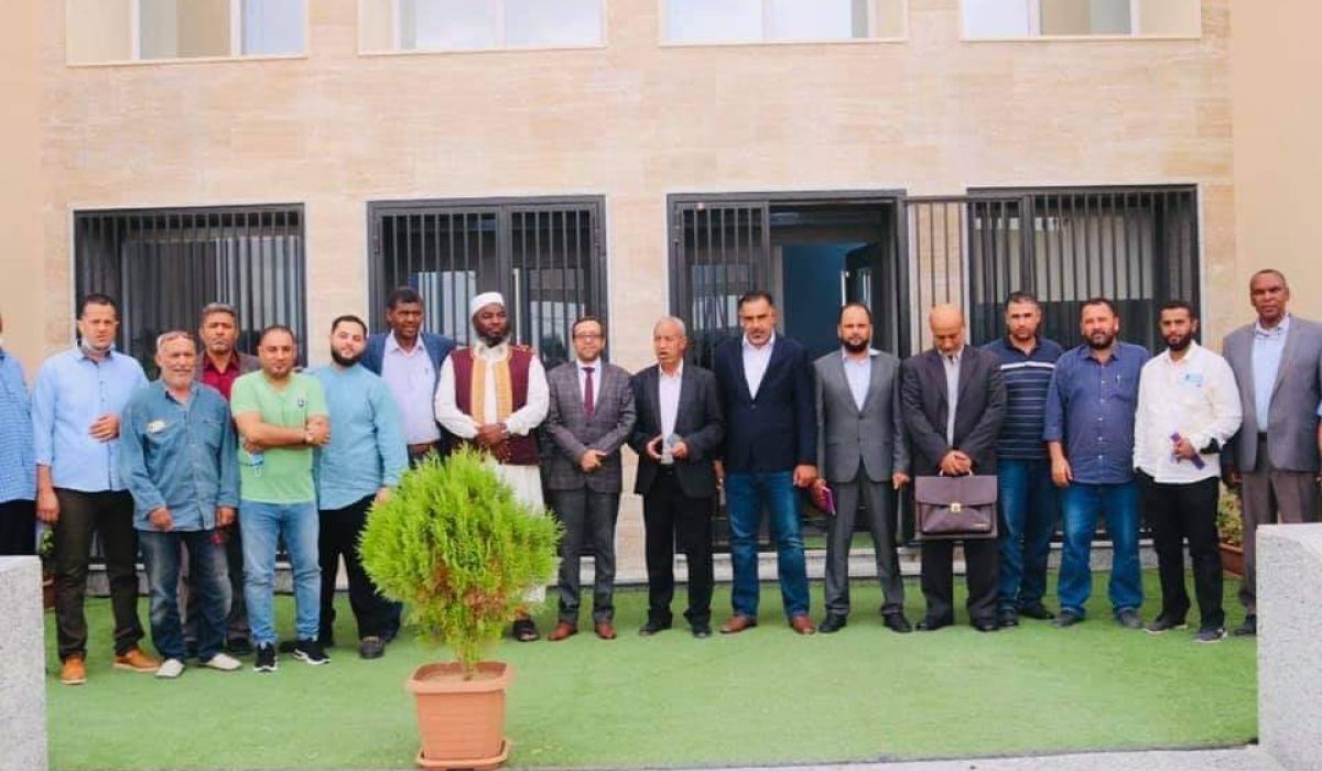 رئيس مصلحة الطرق والجسور يزور تاورغاء للاطلاع على وضع شبكة الطرق بالمدينة