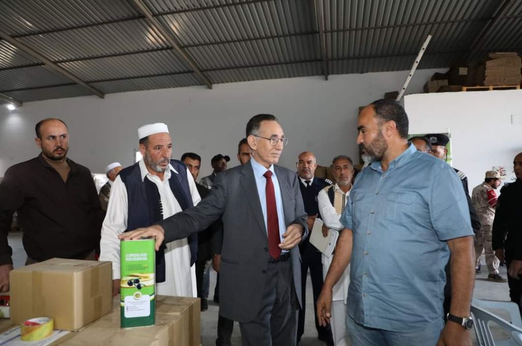 عدد من موظفي الجهات العامة يقدمون أوراقهم أمام هيئة مكافحة الفساد لغرض المشاركة في الانتخابات