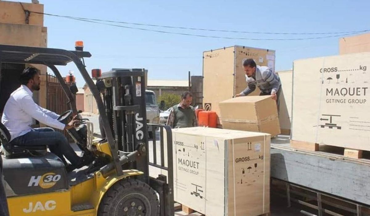 الجمارك تُوضح أسباب احتجازها لشحنة معدات طبية مُرسلة من الصحة العالمية