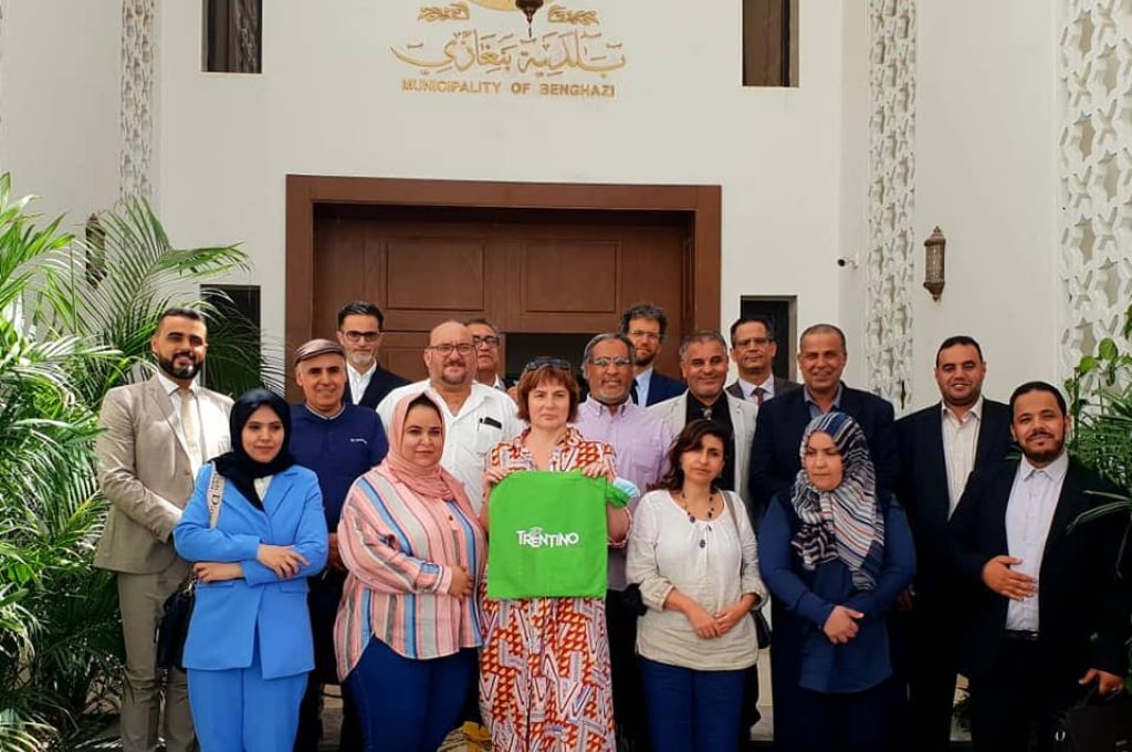 عون يؤكد على دعمه لتطوير المنشاءات النفطية وتسويق المنتجات والرفع من المقدرات النفطية والغازية