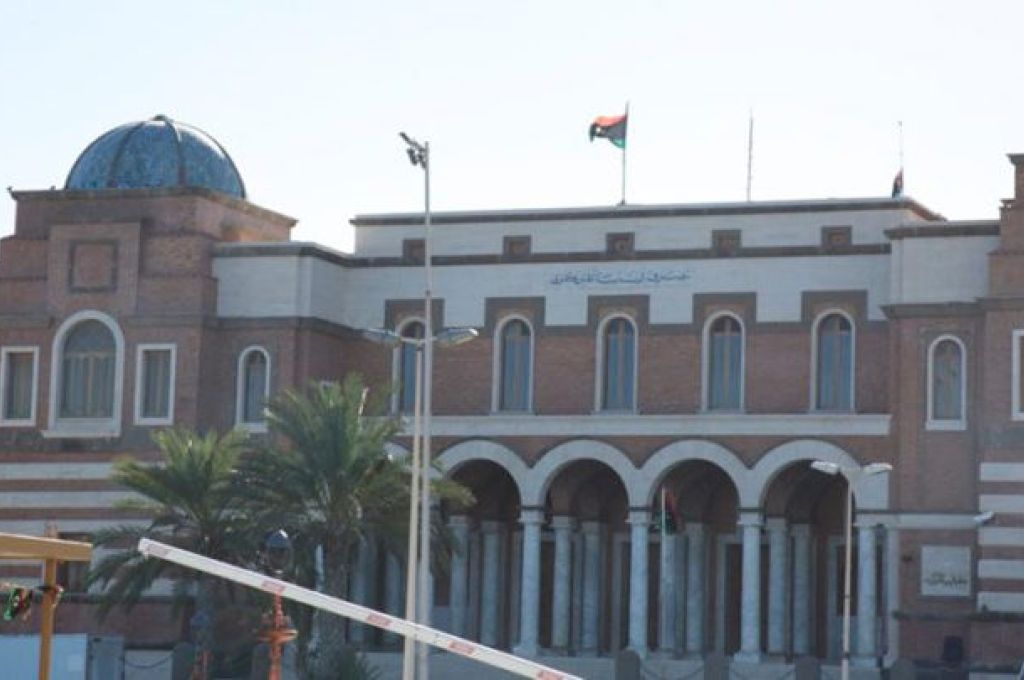بيان المركزي يفصح عن القيمة المحالة إلى مراقبات الخدمات المالية بالمدن والجهات التابعة لها