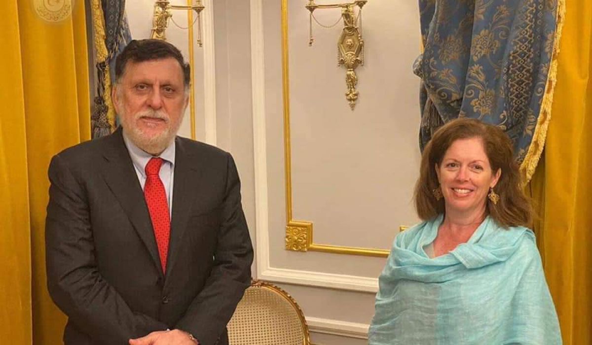 السراج وويليامز يدعوان إلى رفع الإغلاق عن النفط واستئناف التصدير