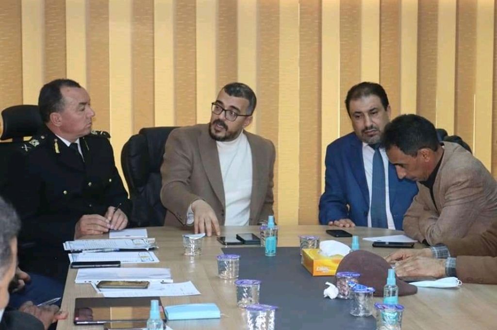 خلال اجتماعه مع وزير الحكم المحلي "المنفي" يشيد بالجهود التي تبذلها الوزارة لتقديم أفضل الخدمات للمواطنين في عديد المجالات