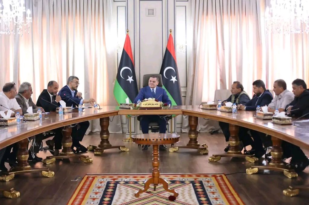"الدريجة" يكتب: هل تعديل سعر الصرف ورفع قيمة الدينار ممكن؟ وماهي أسباب الركود الاقتصادي الذي تشهده البلاد؟
