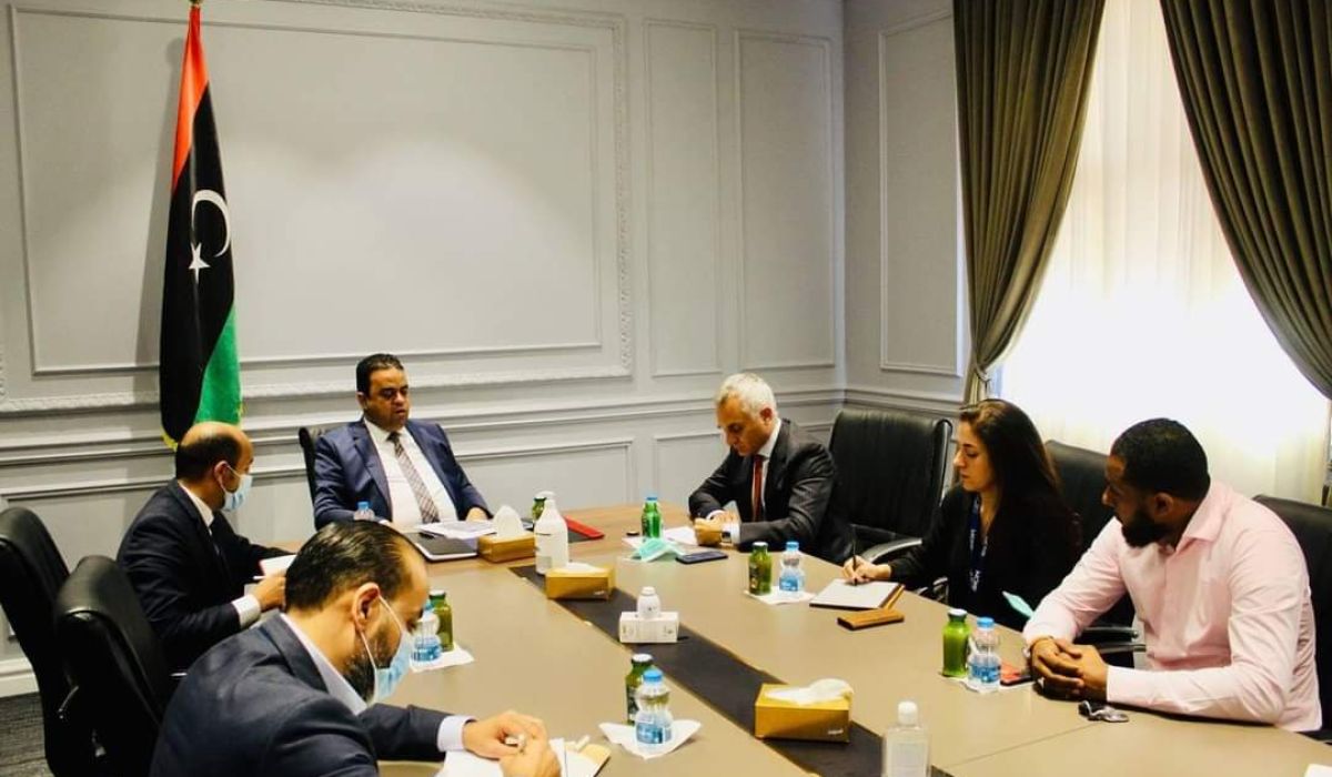 العمل والتأهيل تناقش بعثة منظمة الهجرة الدولية IOM آليات حصر وتسوية أوضاع العمالة الأجنبية