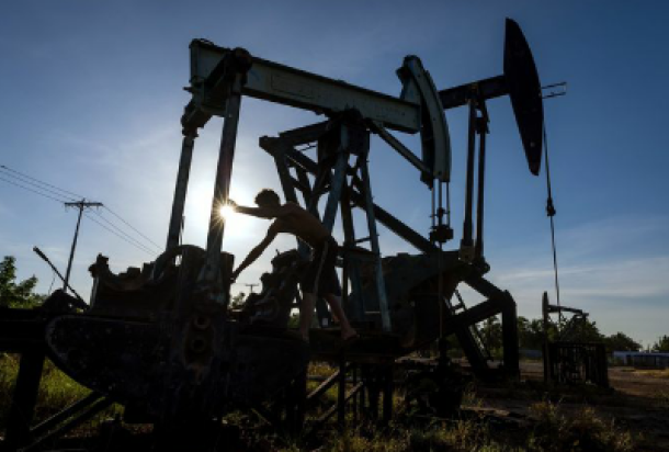 الحكومتان في ليبيا متشابهتان فيما يتعلق بالفساد والاقتصاد غير القانوني