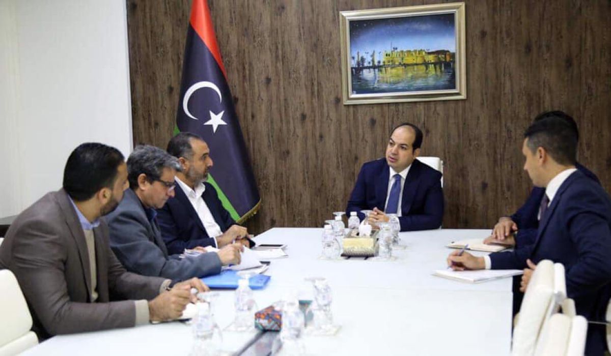 معيتيق يبحث مع وكيل وزارة الشؤون الاجتماعية آخر مستجدات منحة الأبناء والزوجة
