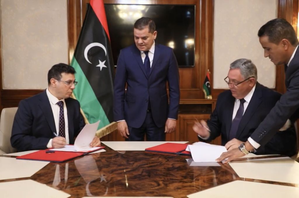 النيابة العامة تأمر بحبس مدير مركز الكشف عن حالات الاشتباه بفايروس كورونا بباطن الجبل وتيجي وعدد من موظفين تابعين لوزارة الصحة