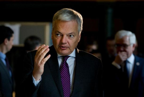 تورط الشركة الكندية " SNC-Lavalin " بدفع نفقات مالية لنزوات الساعدي القذافي سنة 2008