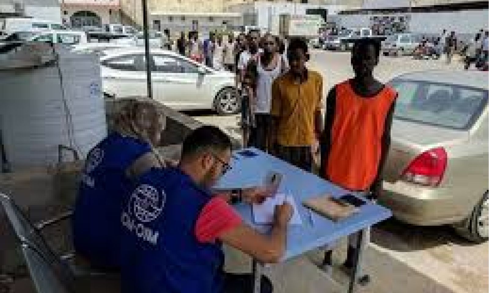 مأساة إنسانية وشيكة بمركز ايواء الحمراء للمهاجرين