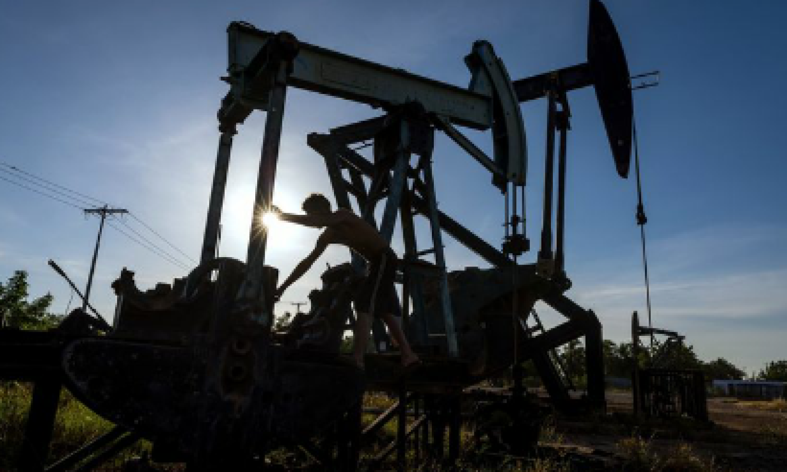 جلوبال بلاتس: شركة أمريكية تسعى لتحميل النفط الخام من ميناء السدرة هذا الأسبوع رغم الظروف القاهرة