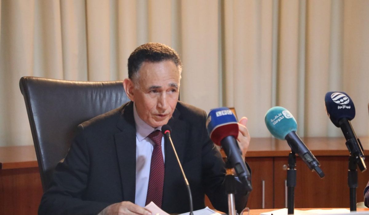 الحويج يوجه بتوفير مخزون استراتيجي من السلع يكفي لثلاثة أشهر
